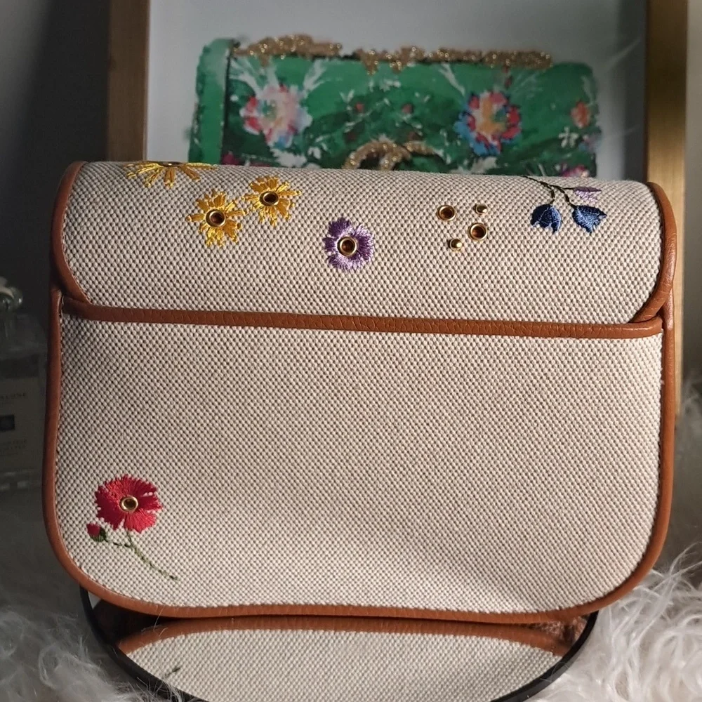 Tory Burch NWOTs Britten Floral Canvas Small Saddle Bag